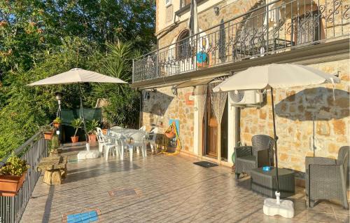 Pollica Apartment | Awesome Apartment In Pollica With House Sea View