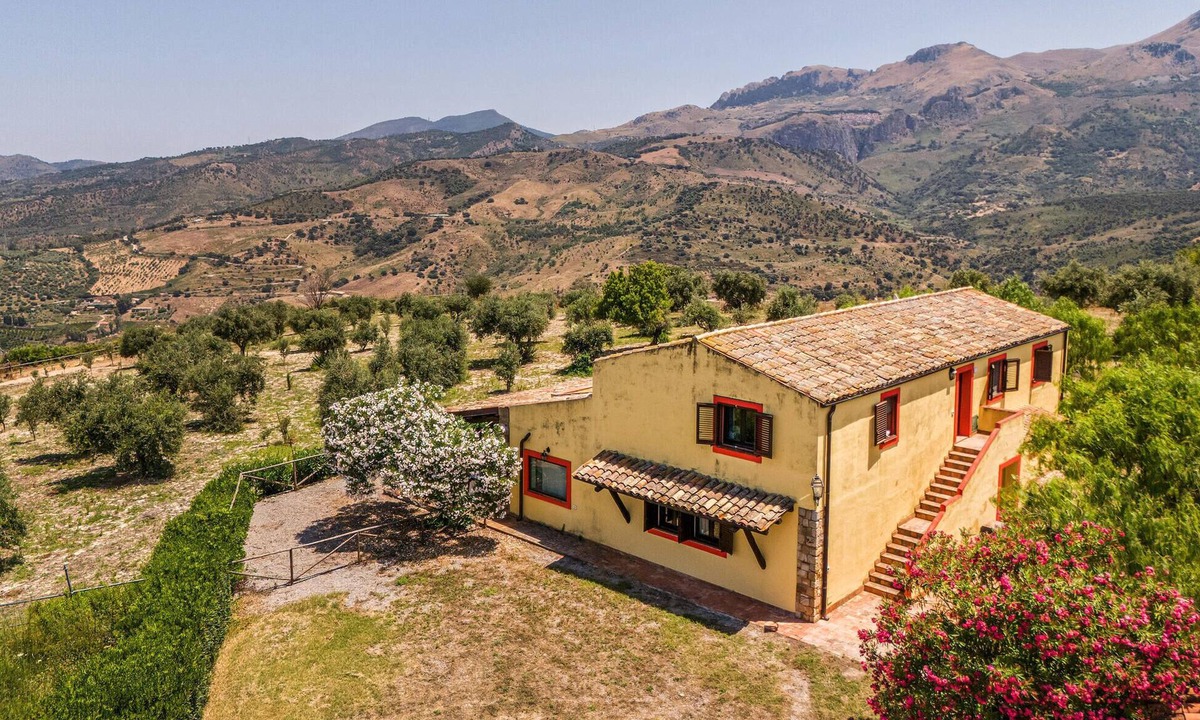 Collesano Apartment | Awesome apartment in Collesano (PA) with WiFi