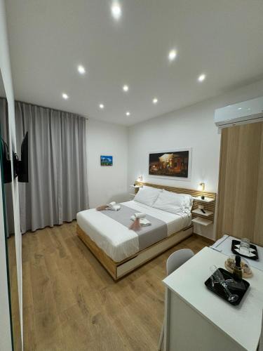 Corso dei Mille - Sant'Erasmo Bed & Breakfast | B&B Central Station
