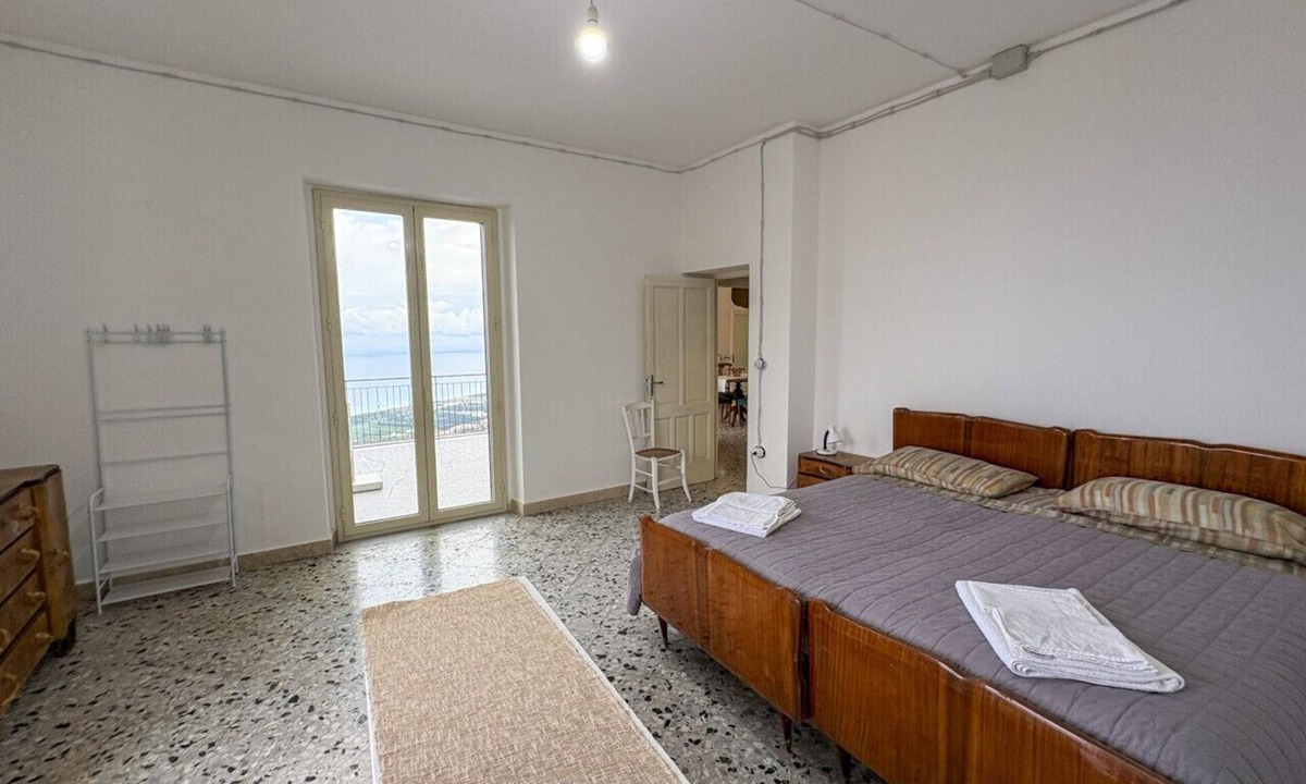 San Marco d'Alunzio Bed & Breakfast | B&B StudioArcodia - Camera con Balcone