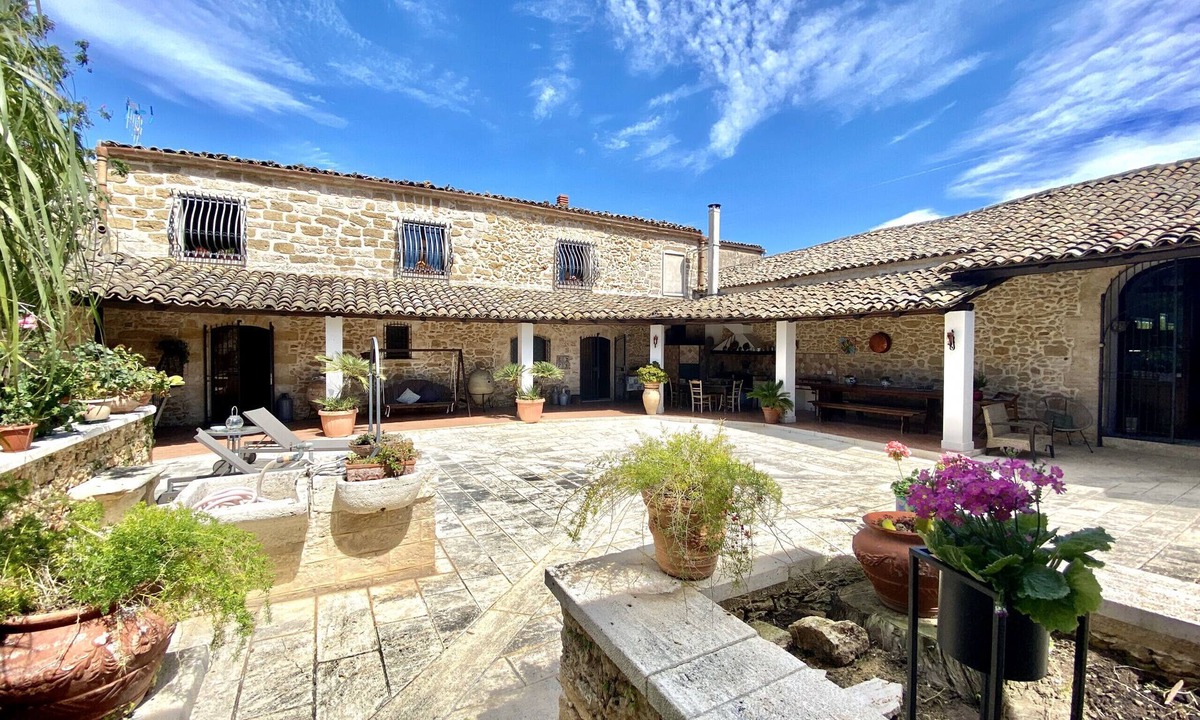 Alcamo Villa | Baglio Giganti with Jacuzzi