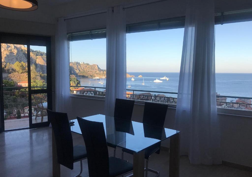 Villagonia Apartment | Baia Taormina Apartment