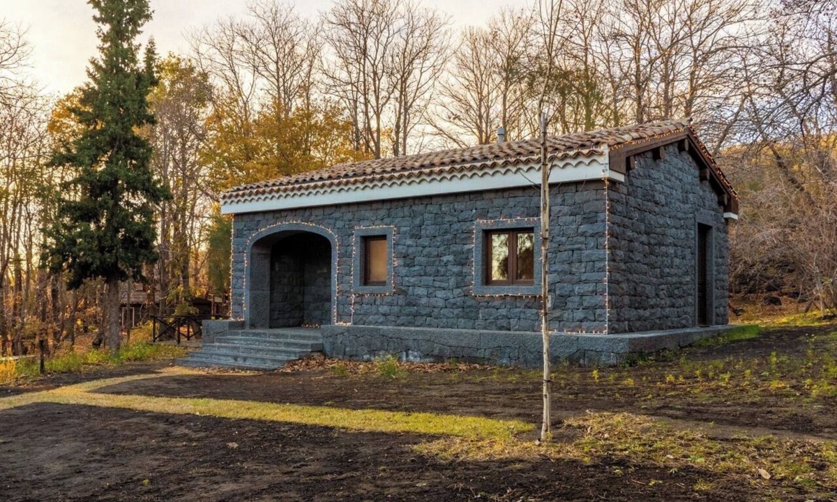 Nicolosi House | Baita Serena - Relax e natura ai piedi dell’Etna