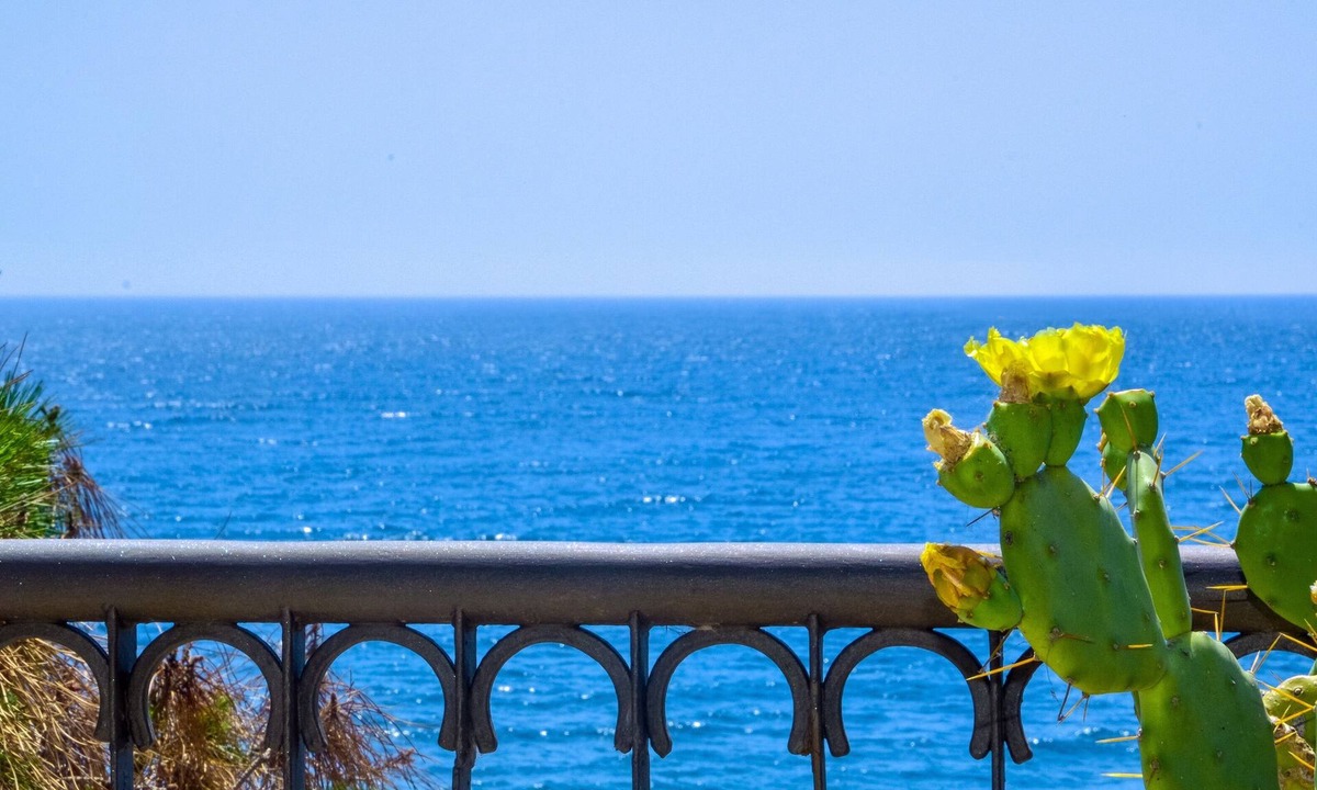 Santa Teresa di Riva House | Barabba sea house
