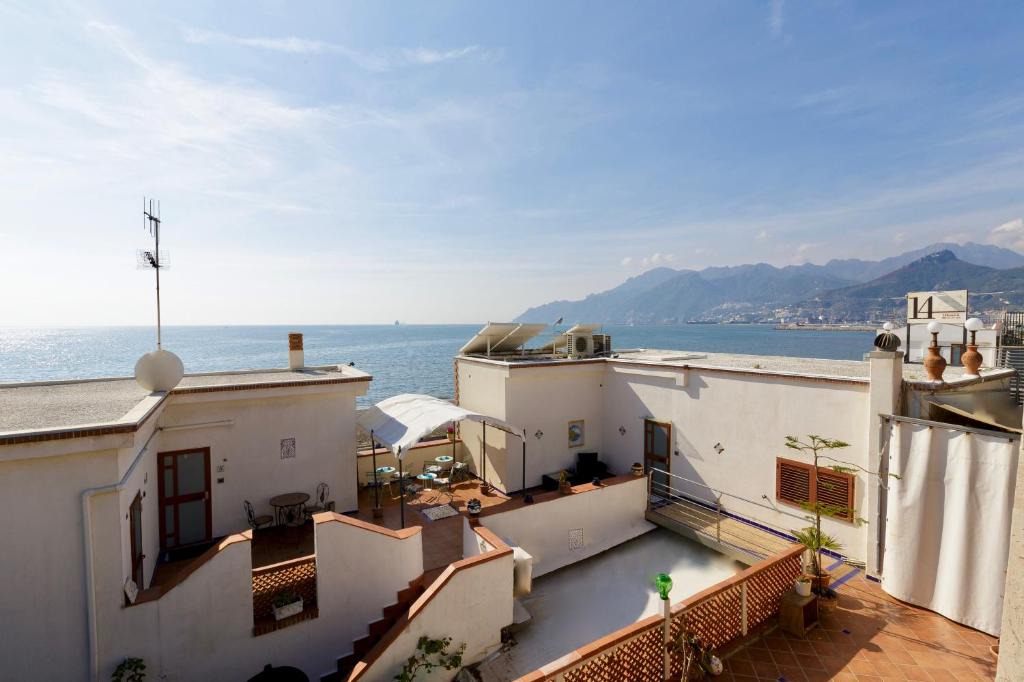Salerno Bed & Breakfast | Beach Hotel 14Leoni b&b