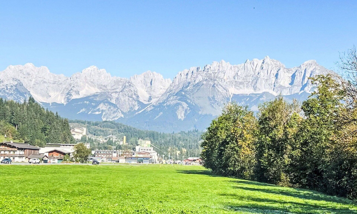 Oberndorf in Tirol Apartment | Beautiful apartment for 2 guests with WIFI, TV and balcony