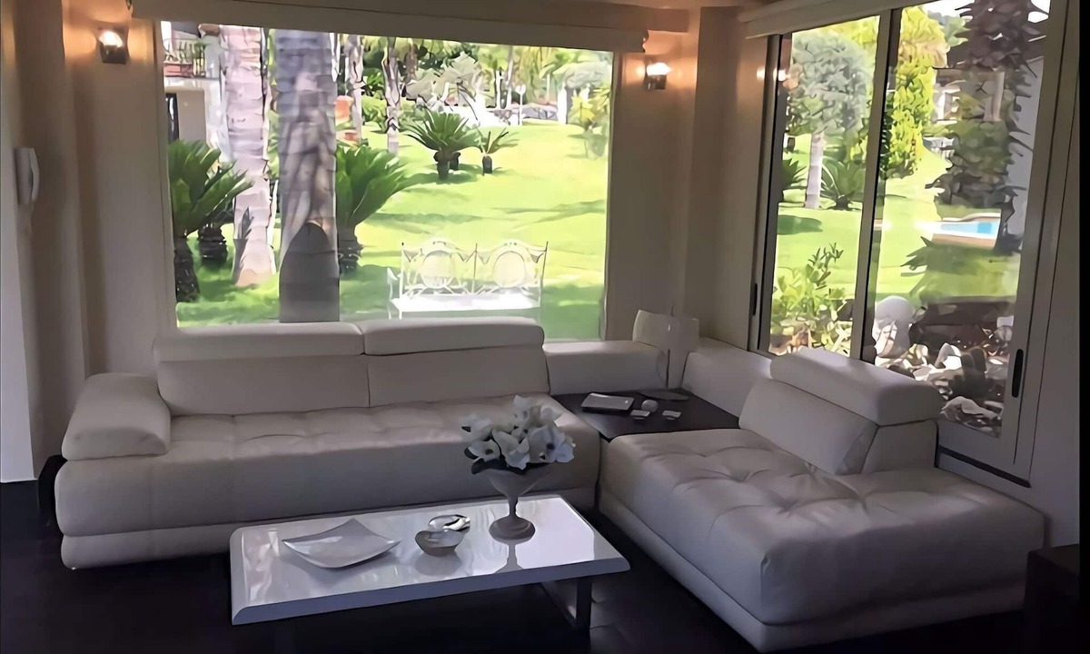 Giarre House | Beautiful holiday home in Giarre with shared pool