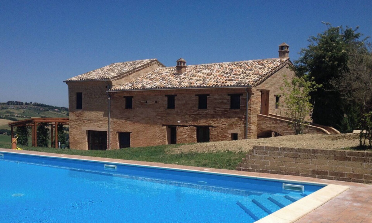 Montegiorgio Villa | Beautiful private villa for 14 people with A/C, WIFI, private pool, TV and panoramic view