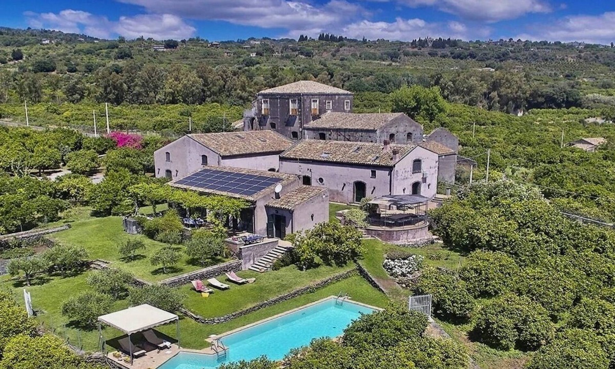 Fiumefreddo di Sicilia Villa | Borgo degli Aranci - An enchanting group of restored farmhouses