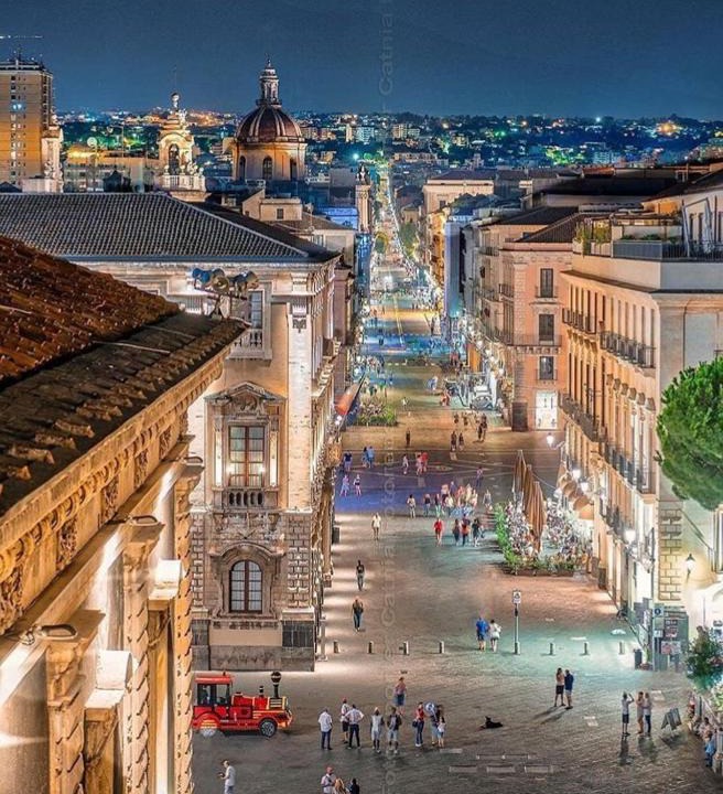Catania City Centre Apartment | Camere ad ORE - Acireale