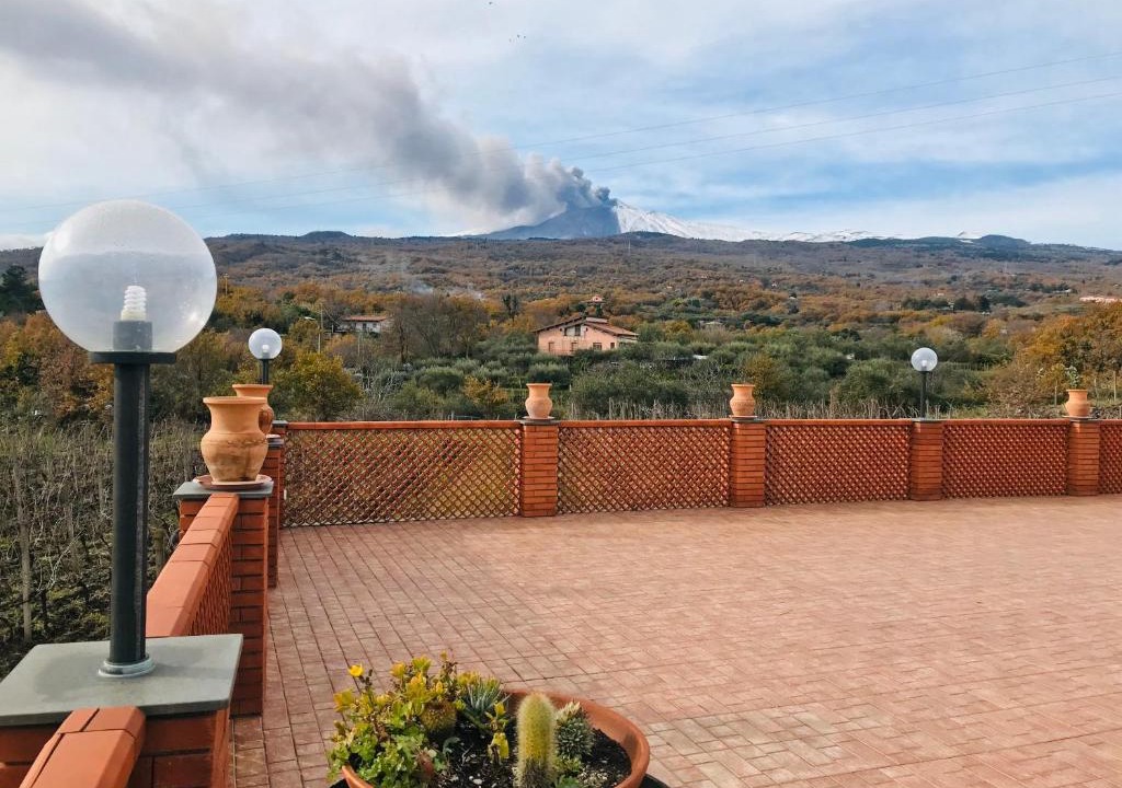 Piedimonte Etneo Apartment | Camia Etna House