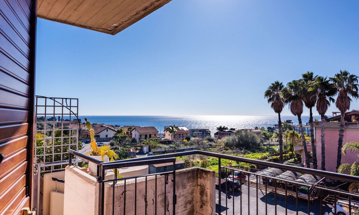 Capo Mulini Apartment | Capomulini House by Wonderful Italy