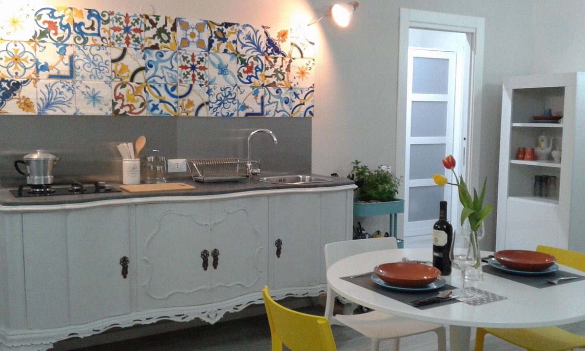 Castellammare Vucciria Apartment | CASA ALLORO SUITE historic center of Palermo free wifi