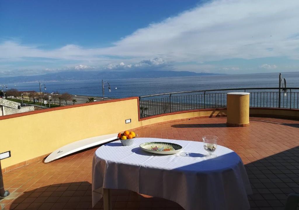 Nizza di Sicilia Apartment | Casa Carmelo