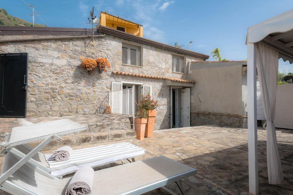 Letojanni Villa | Casa delle sirene