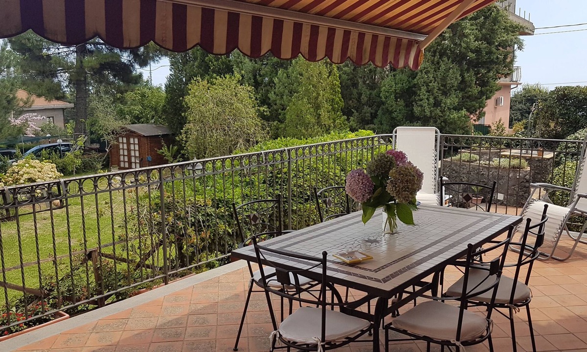 Zafferana Etnea Villa | Casa Gino Petrulli (villa)