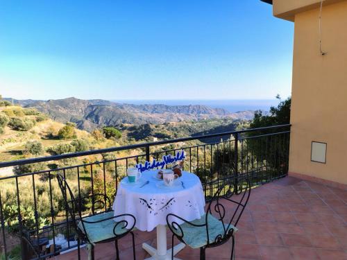 Bova Apartment | Casa Gioele by Holiday World