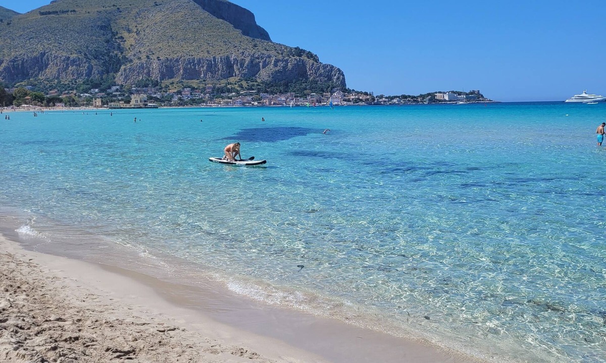Partanna Apartment | Casa Mandorlo Mondello 10minutes walk from the beach