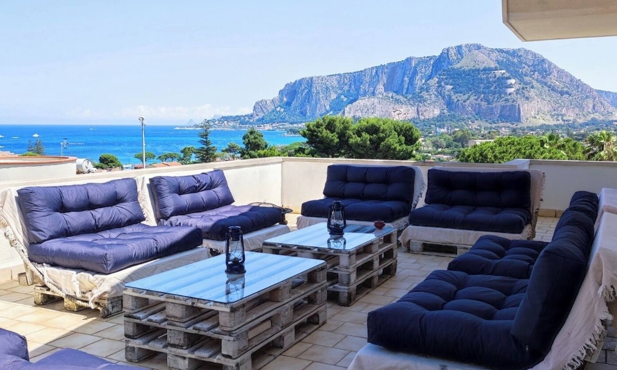 Mondello Apartment | Casa Natalia Sea View and Panoramic Terrace in Mondello