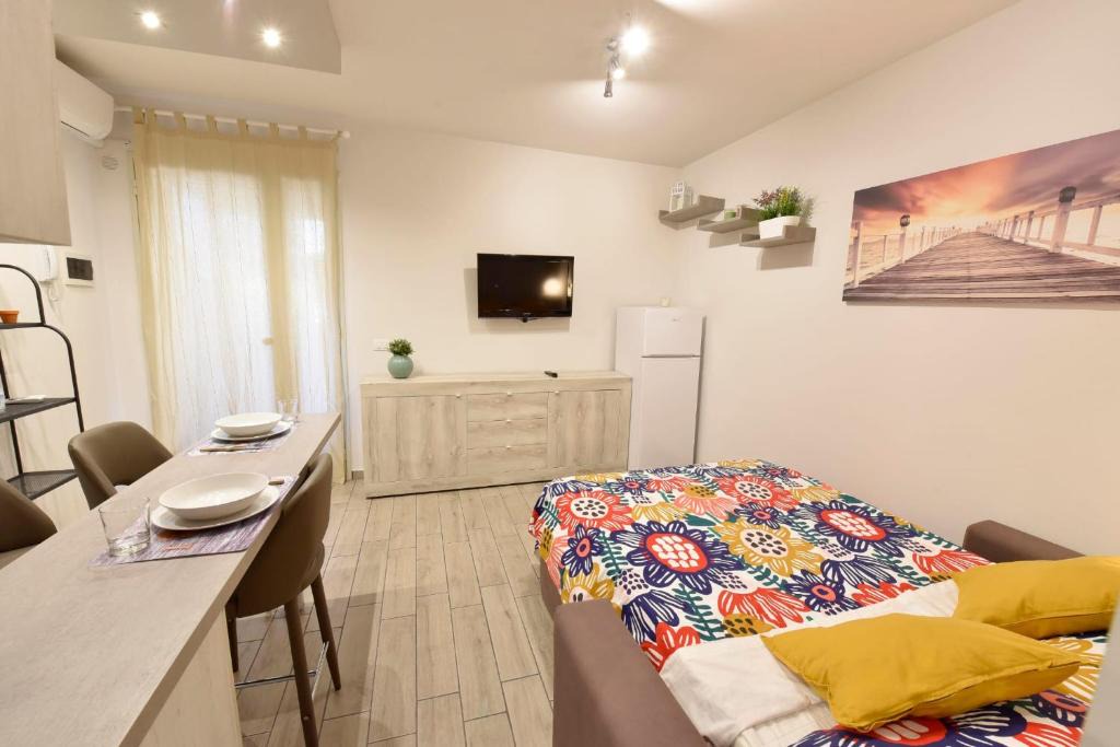 Chianchitta-Trappitello Apartment | Casa vacanza "Glicine" Taormina-Trappitello