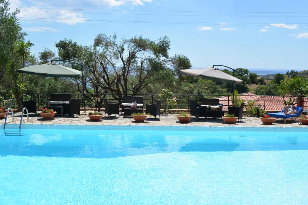 Monte di Luna House | Casa Vacanze Villa Francy