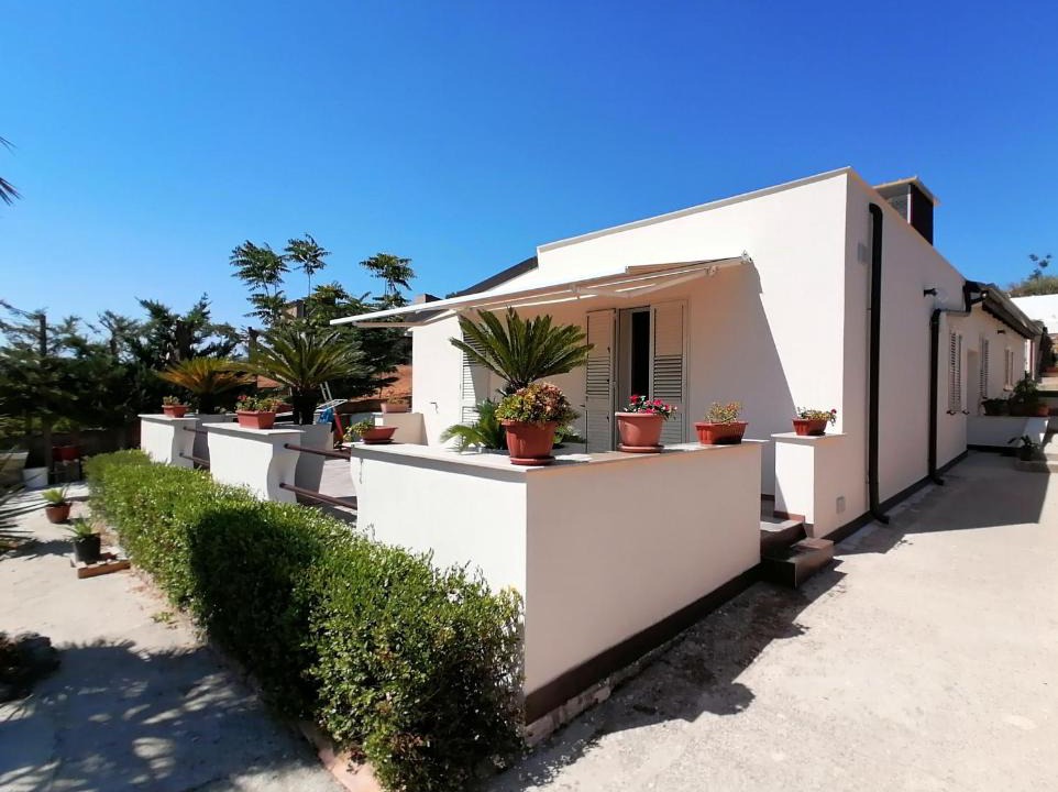 Camastra House | Casa Vacanze Villa Tropia