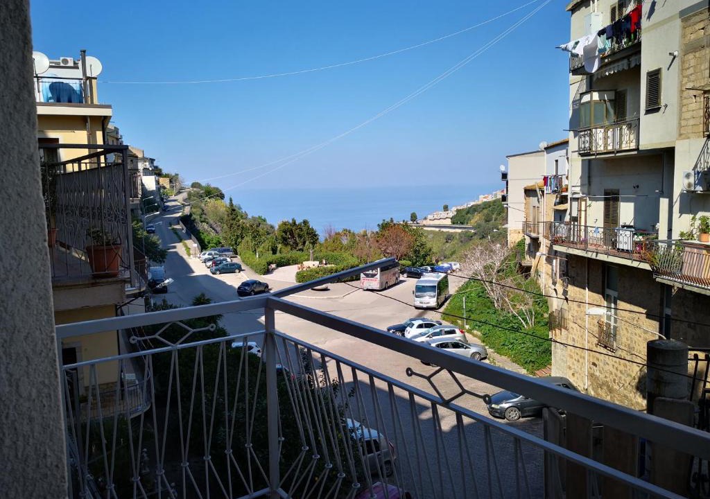Caronia Apartment | CasaZiaPina