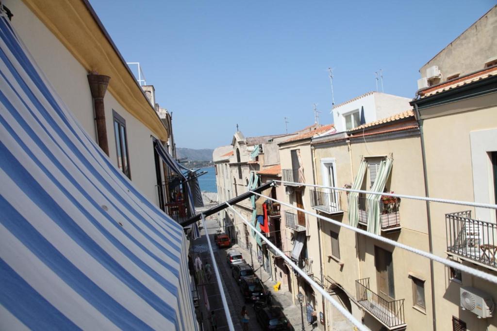 Old Town Apartment | Case Gabbiano (by Vacation Service)