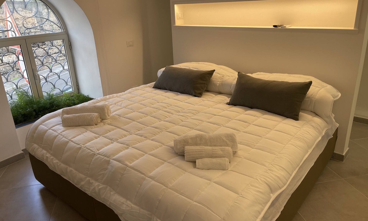 Albergheria Apartment | Cathedral House Design