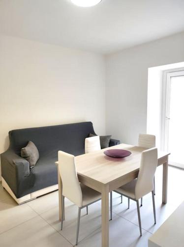 Agira Apartment | Central rooms