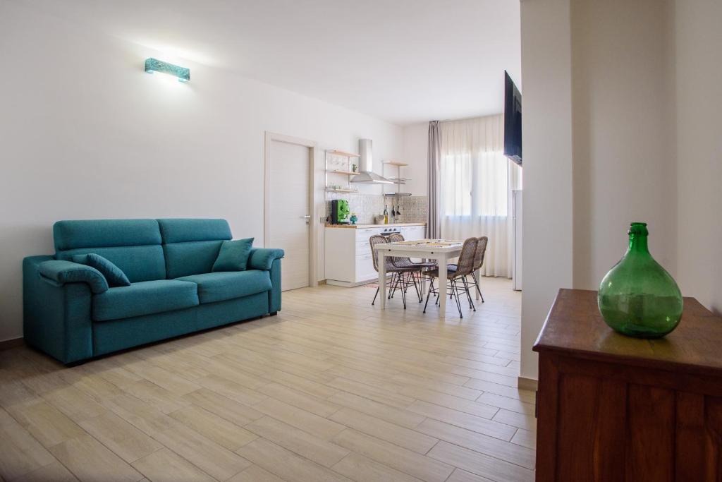 Corso dei Mille - Sant'Erasmo Apartment | CENTRAL STATION APARTMENTS - Fanale Rentals