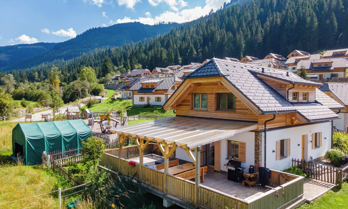 Donnersbachwald Ski Chalet | Chalet with terrace, sauna and outdoor spa
