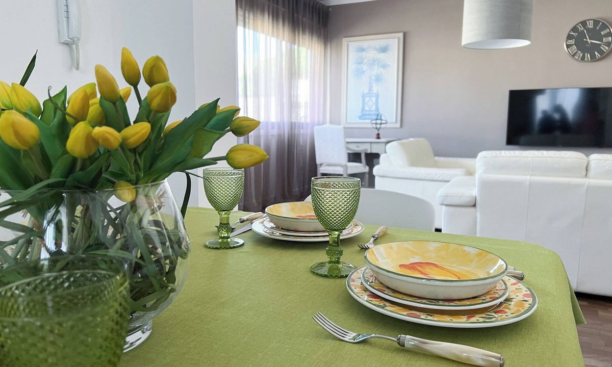 Partanna Apartment | Chiron House - a stone's throw from Mondello