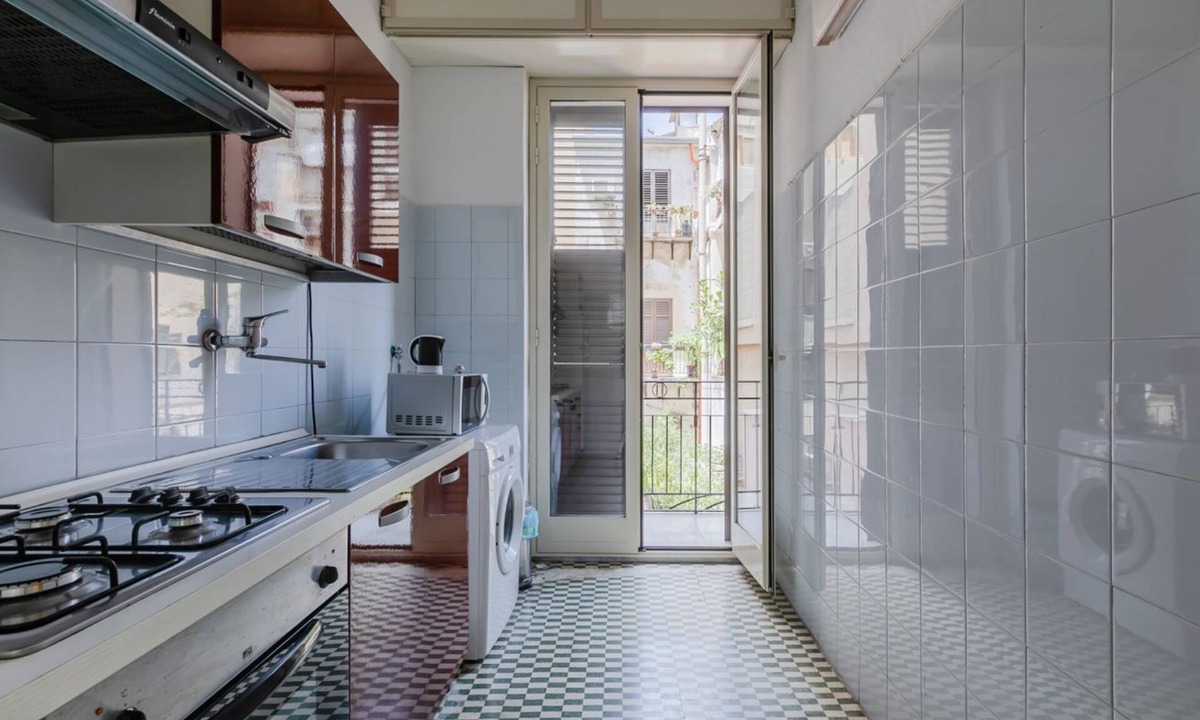 Palermo Apartment | City Center Roomy&Bright Apartment x7! Free WI-FI