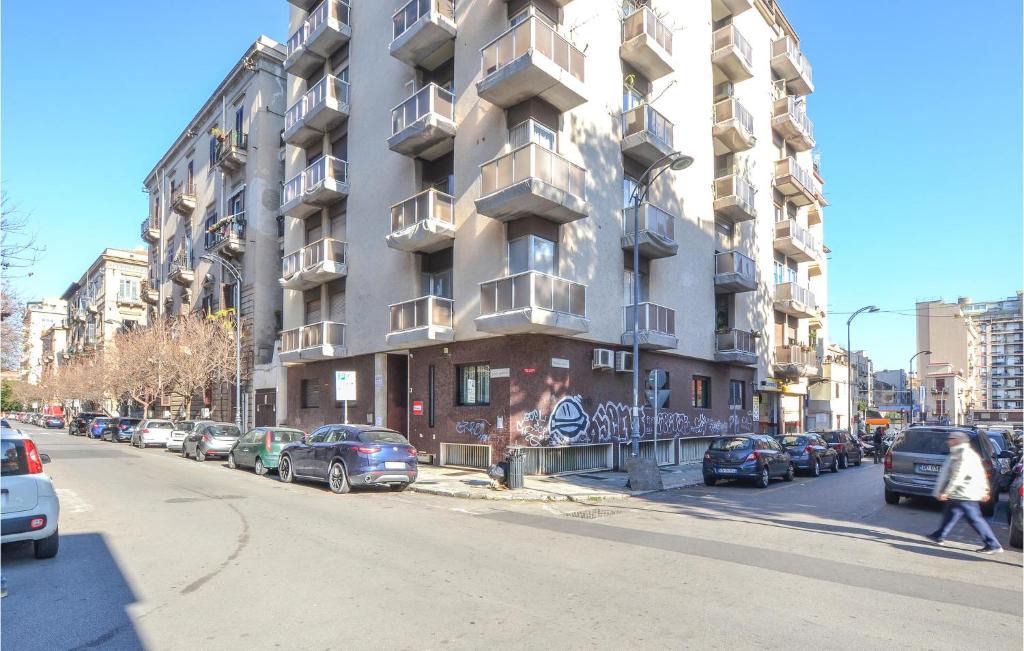 Ruggero Settimo Apartment | City home