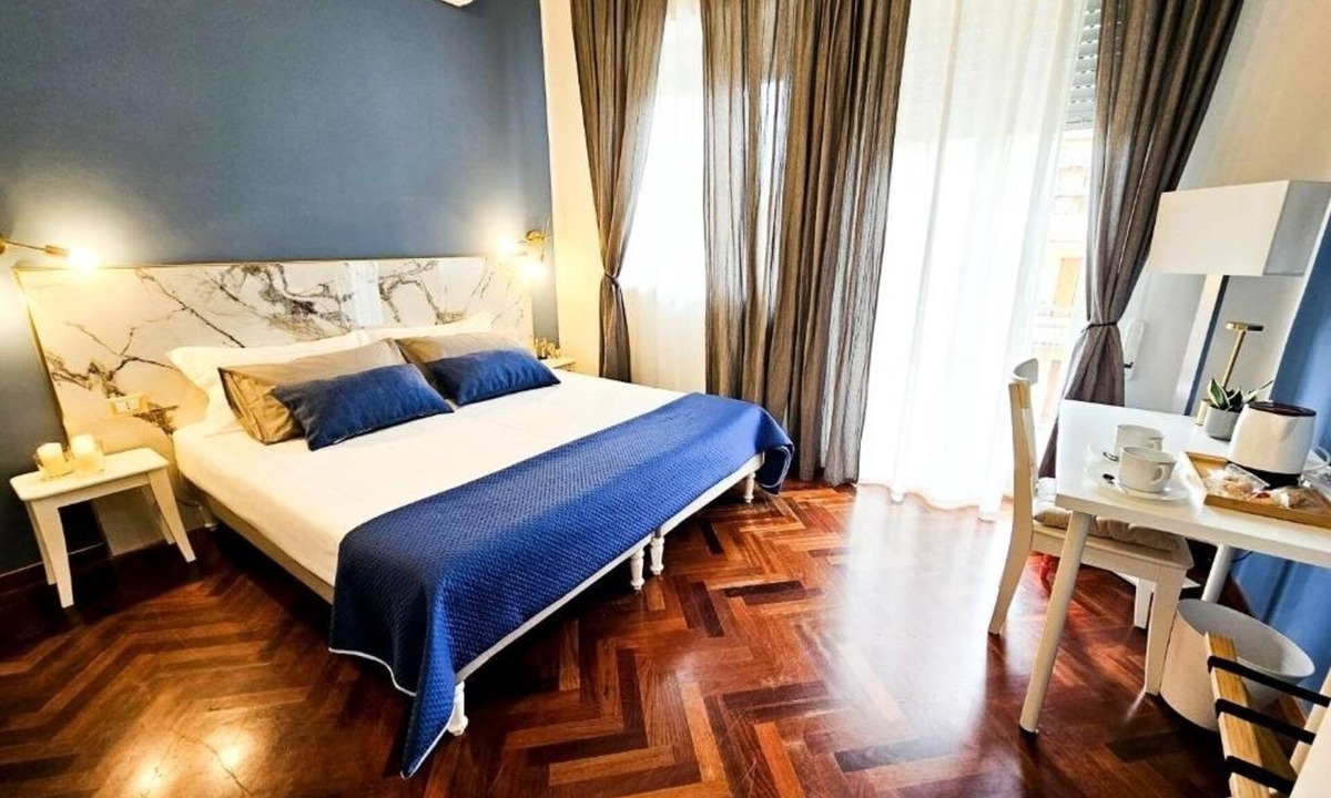 Syracuse House | City Love Rooms - Blue