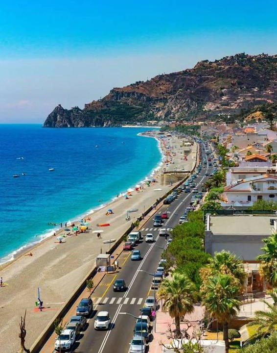 Santa Teresa di Riva Apartment | Colapesce Appartamento