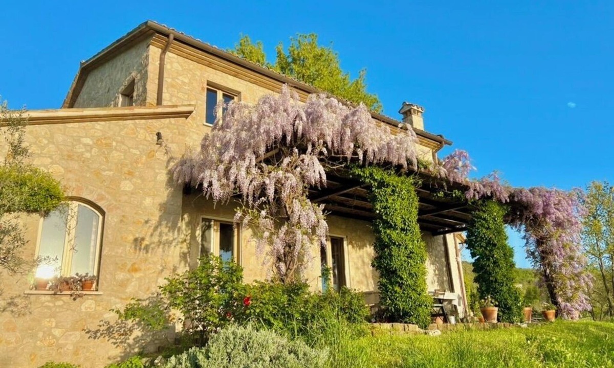 Guardea House | Contemporary Stone House w/Lap Pool and view. Starlink. Full AC. Aug/Sept dates!