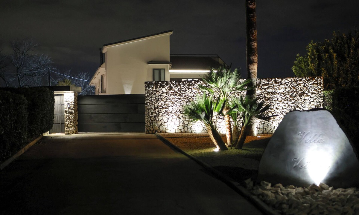 Cimitile Apartment | Cozy apartment max 9 guests, with parking, pets allowed