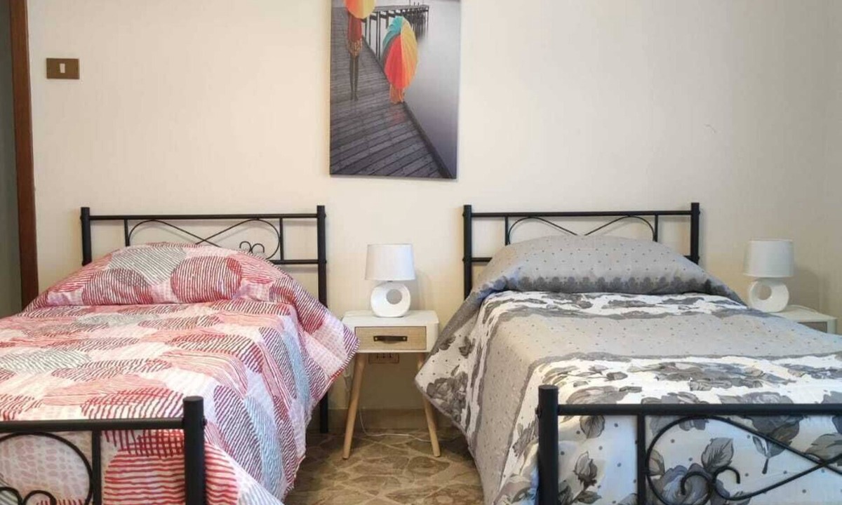 Monte Po-Nesima-San Leone-Rapisardi Apartment | Cozy, spacious and bright apartment, vacation home, 3 independent rooms