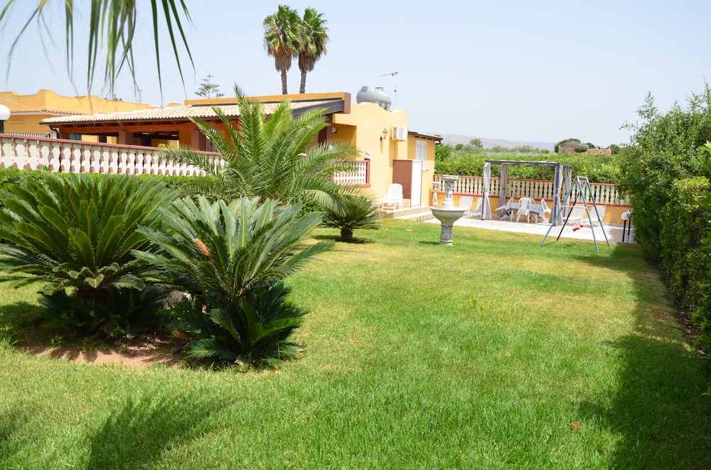 Villa Falconara | Noto Marina