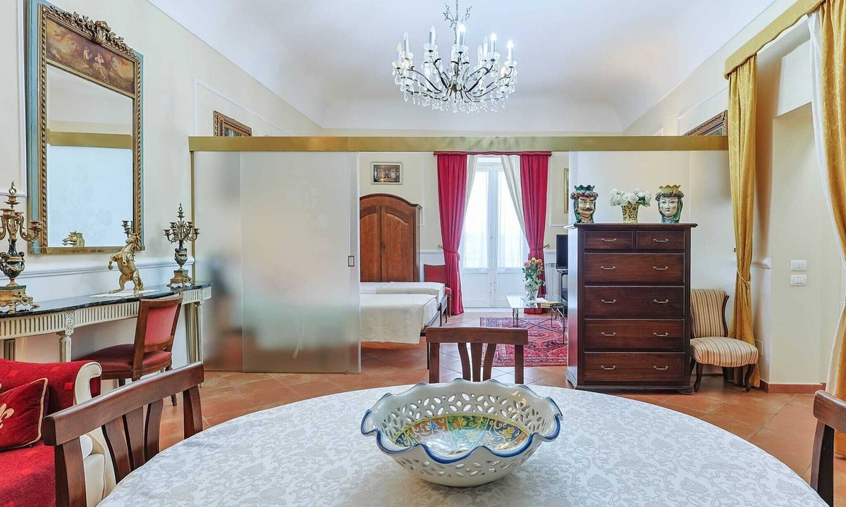 Monte di Pieta Apartment | Dante's house, in the historic center of Palermo