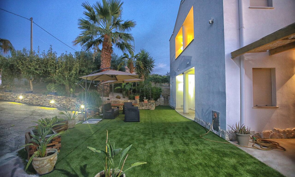Ribera Villa | Detached villa, just 5 minutes from the beach
