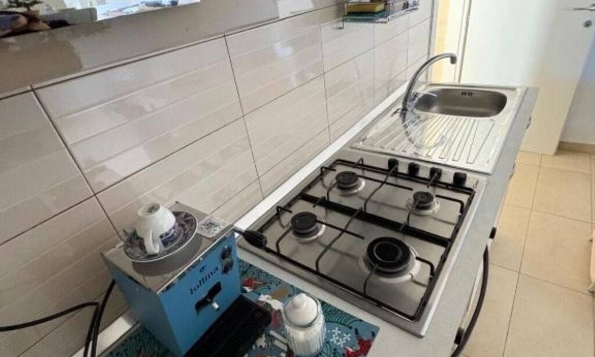 Pachino Apartment | -DIMARTINO HOME-Double Room with Balcony (2 Adults + 1 Child)