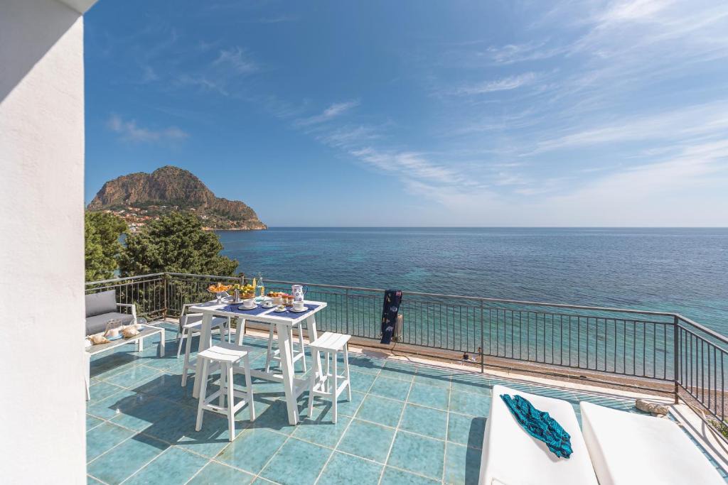 Capo Zafferano House | Dimore di mare - Beachfront Apartments
