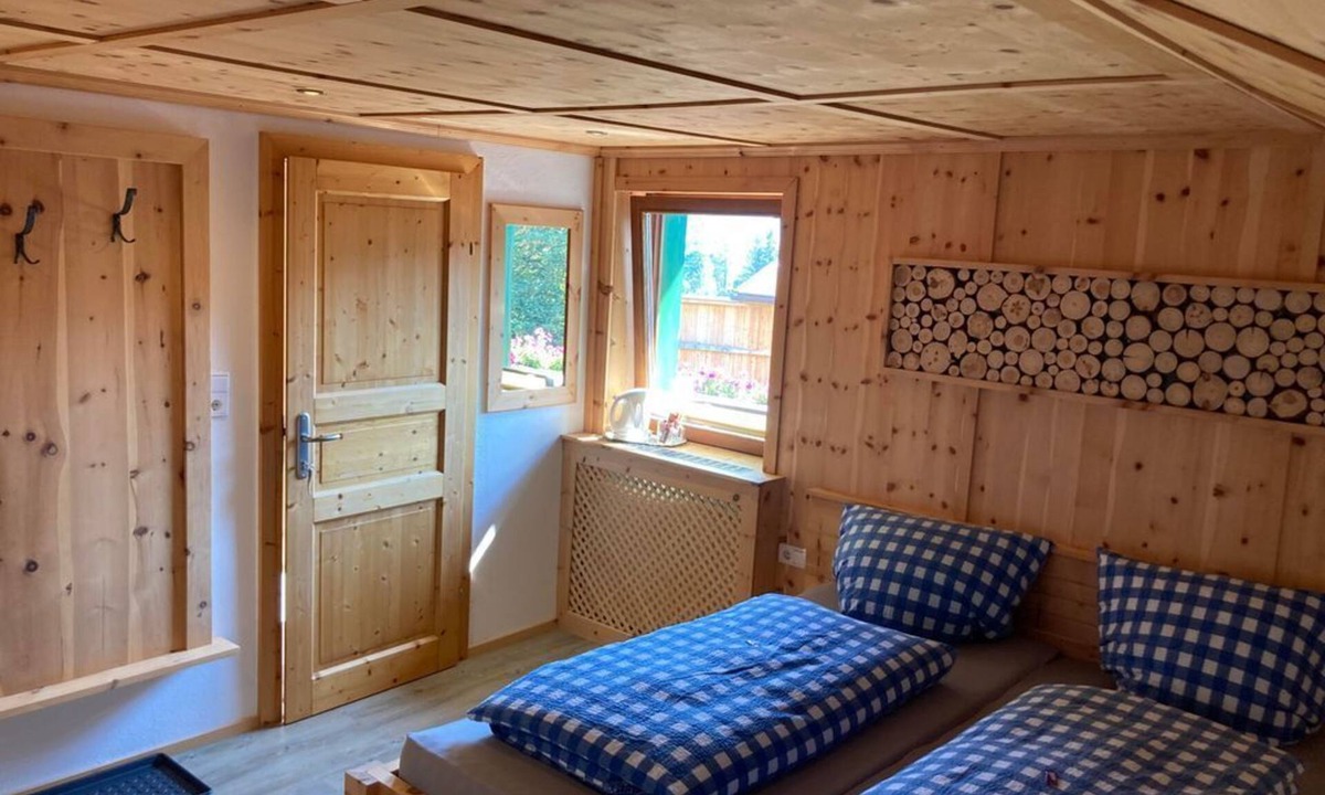Leutasch Bed & Breakfast | Double room "Zirbe" - Öfnerhof
