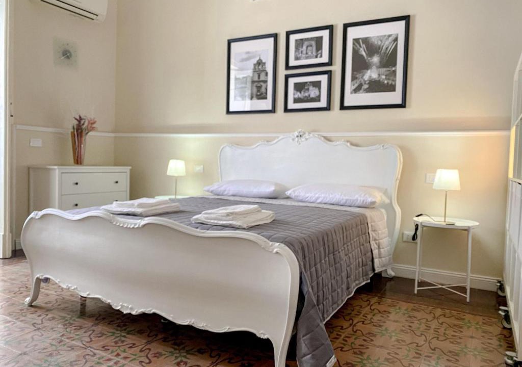 Lentini Bed & Breakfast | Duomo Rooms b&b