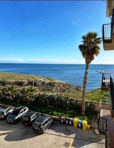 Grottasanta Apartment | Dyo Adelfia, elegante loft vista mare