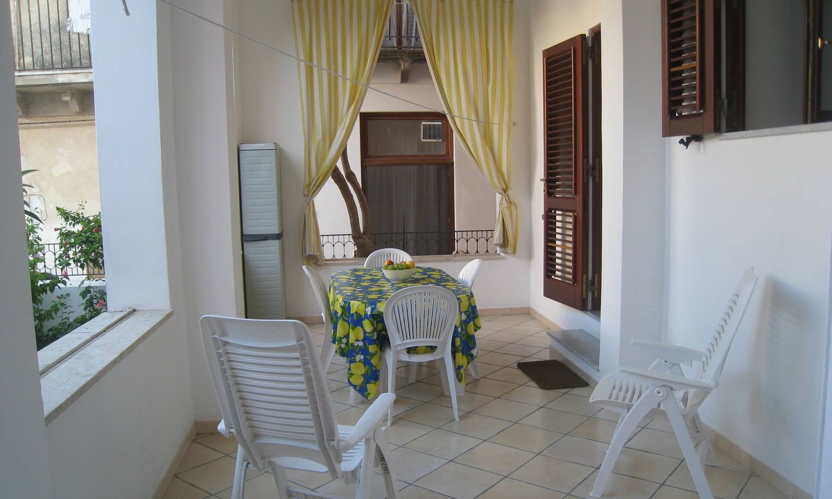 Canneto Apartment | EOLIE Lipari-Canneto Attractive apartment with terrace 30 m from the beach
