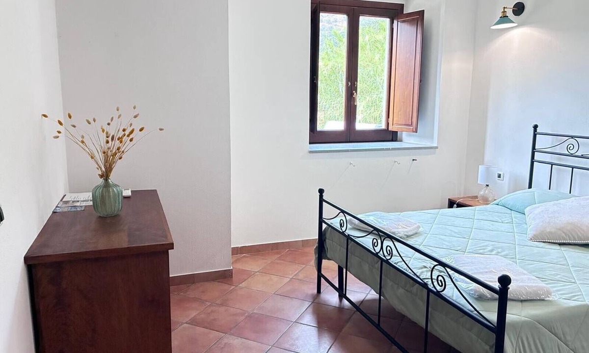 Naso Apartment | Fattoria San Pio - Cedro Room with Mountain View, Wi-Fi, Breakfast